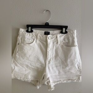 Just Black Women's Cream Jean Shorts
